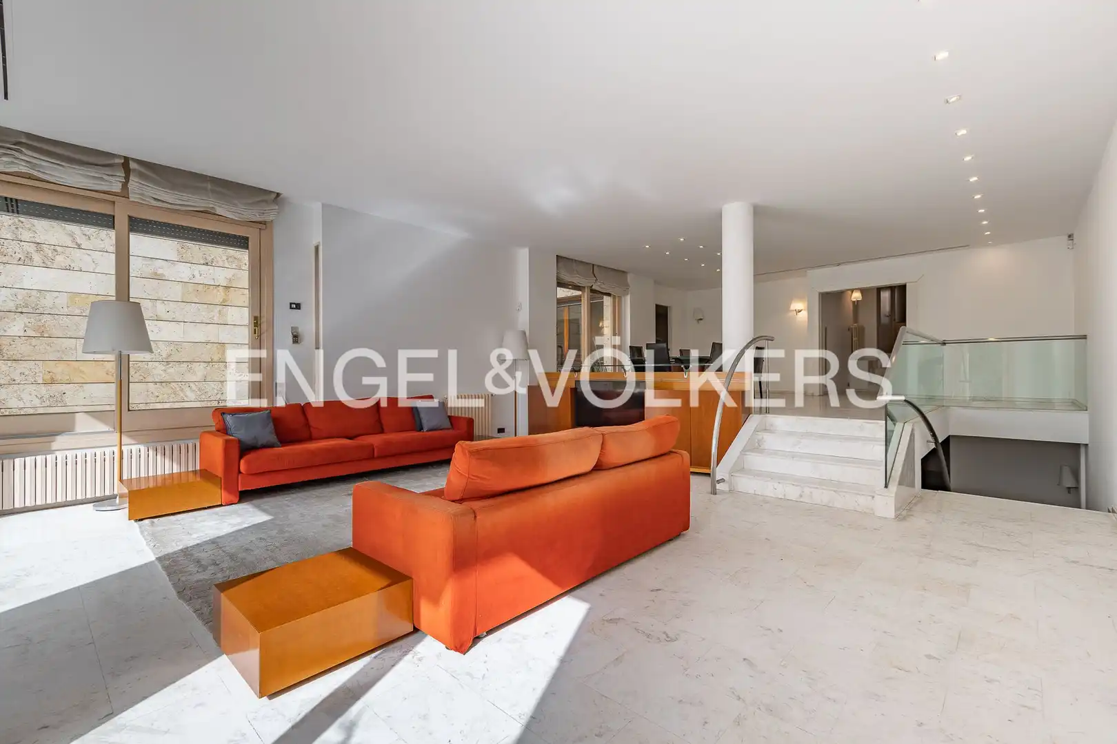 Sala de estar de Casa o chalet en venta en Sant Cugat del Vallès con Aire acondicionado, Calefacción y Jardín privado