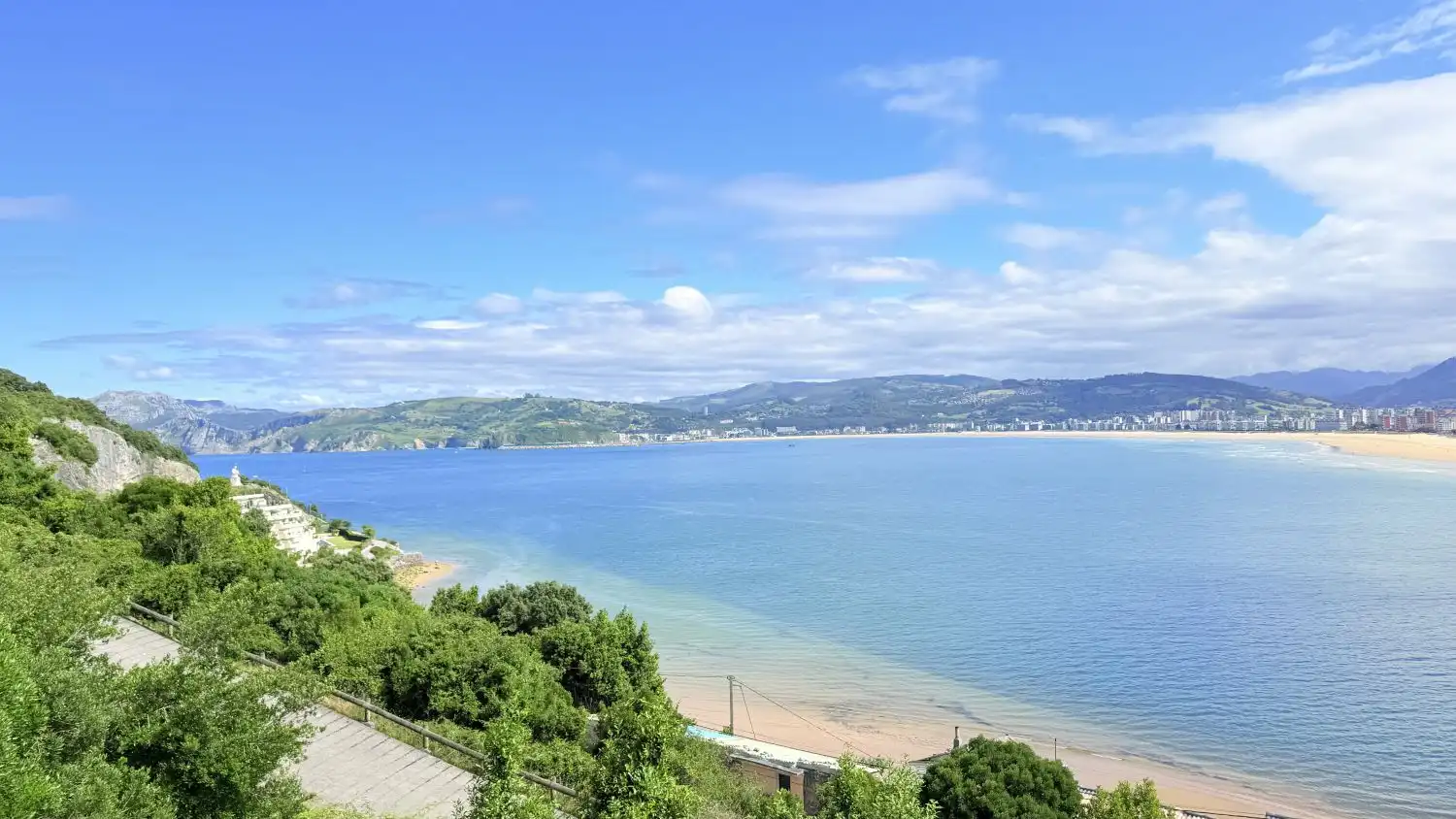 Vista exterior de Finca rústica en venda en Santoña