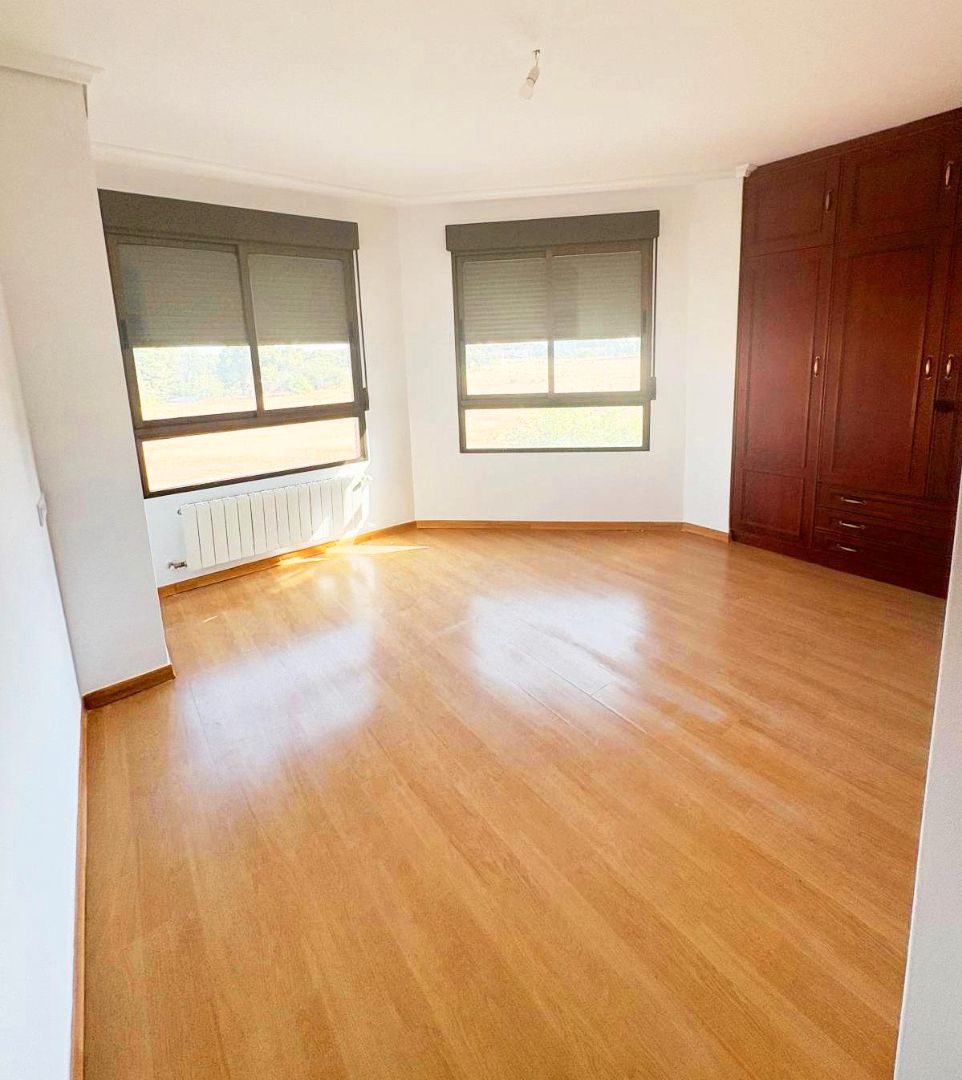 Bedroom of Single-family semi-detached for sale in  Albacete Capital  with Heating, Parquet flooring and Internet