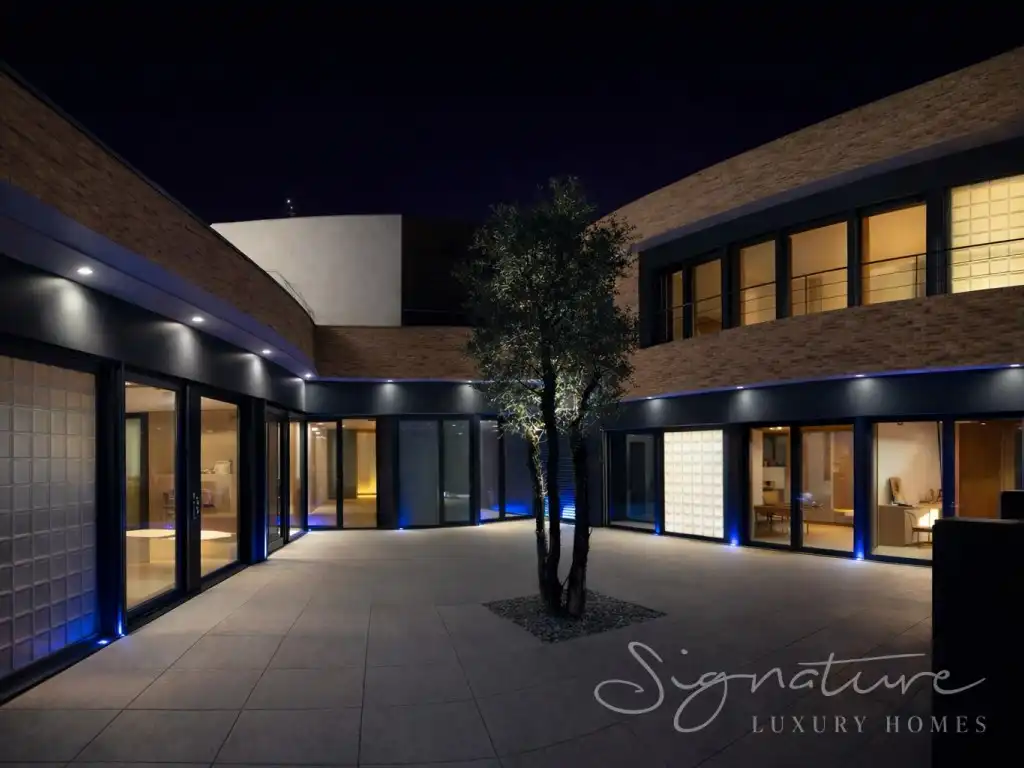 Vista exterior de Casa o xalet en venda en Sant Cugat del Vallès amb Aire condicionat, Calefacció i Terrassa