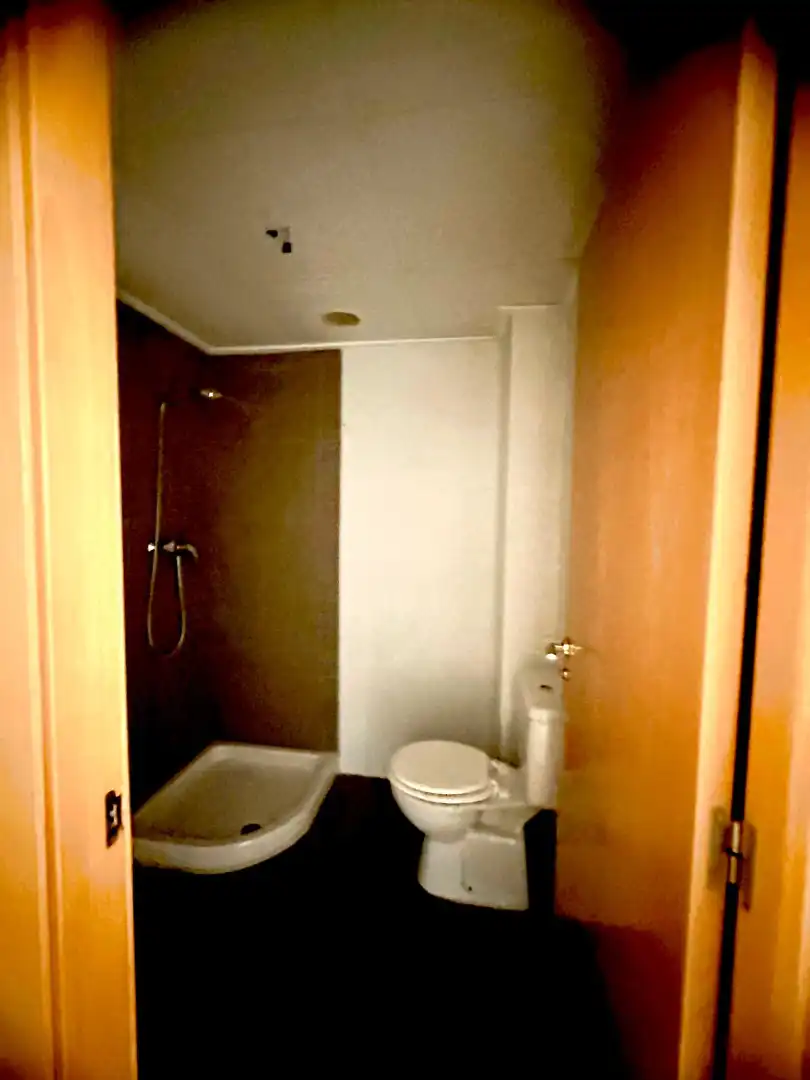 Baño de Piso en venta en Montserrat con Trastero y Horno