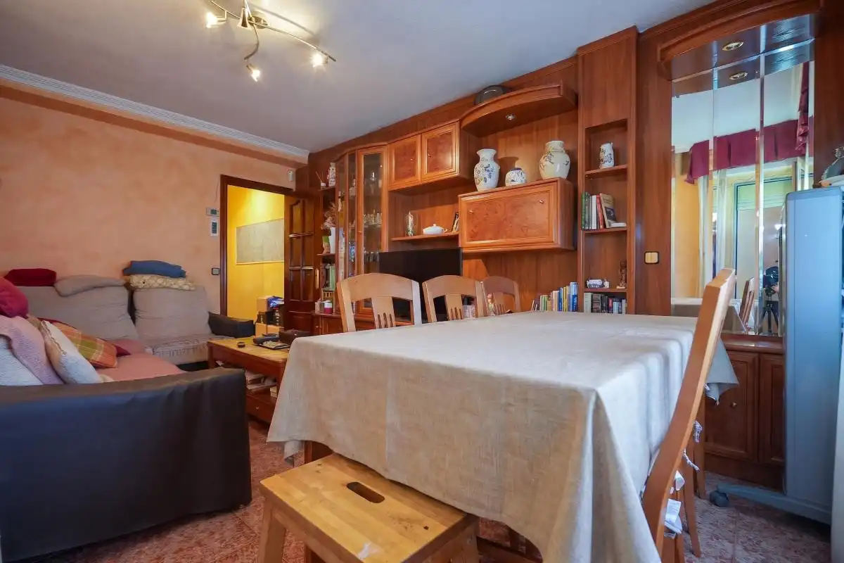 Sala d'estar de Pis en venda en Parla amb Aire condicionat, Calefacció i Terrassa