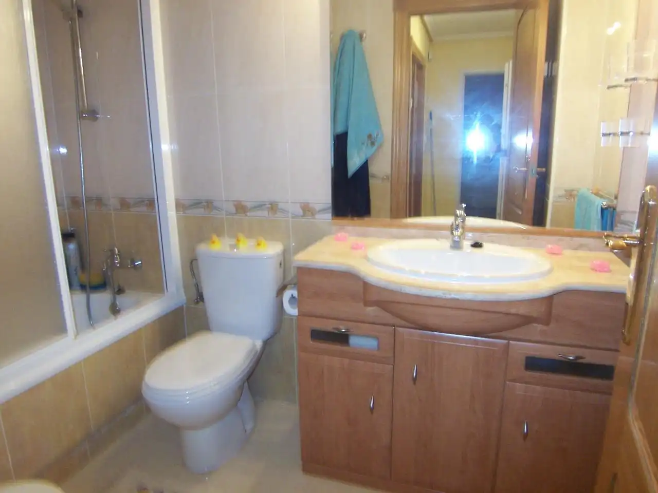 Bany de Apartament en venda en La Manga del Mar Menor amb Aire condicionat, Calefacció i Terrassa