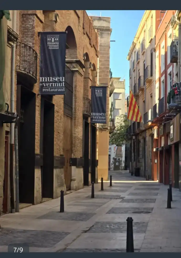 Vista exterior de Traster en venda en Reus