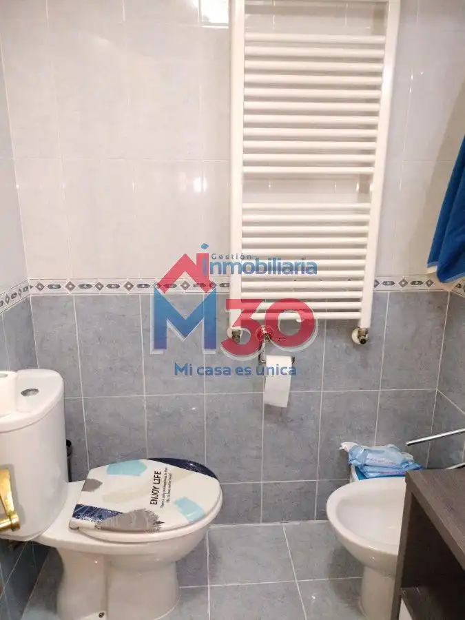 Bany de Apartament en venda en Miranda de Ebro amb Calefacció, Parquet i Traster