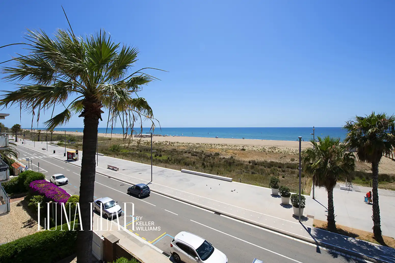 Exterior view of Flat for sale in Castelldefels  with Terrace, Swimming Pool and Community pool