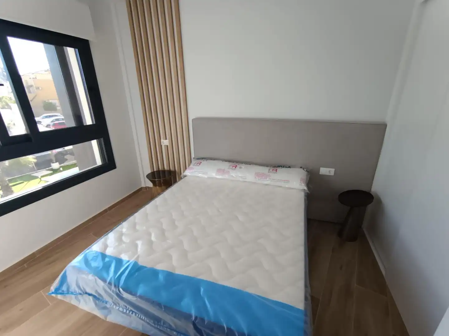Dormitori de Apartament en venda en Orihuela amb Aire condicionat, Terrassa i Moblat