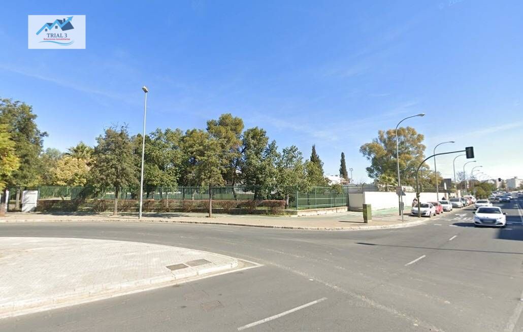 Vista exterior de Piso en venta en  Sevilla Capital