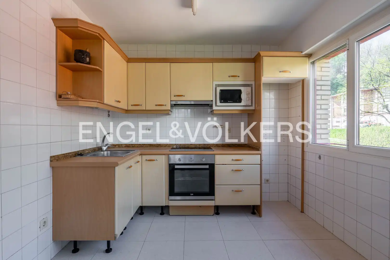 Küche von Wohnung zum Verkauf in Zarautz mit Heizung und Terrasse