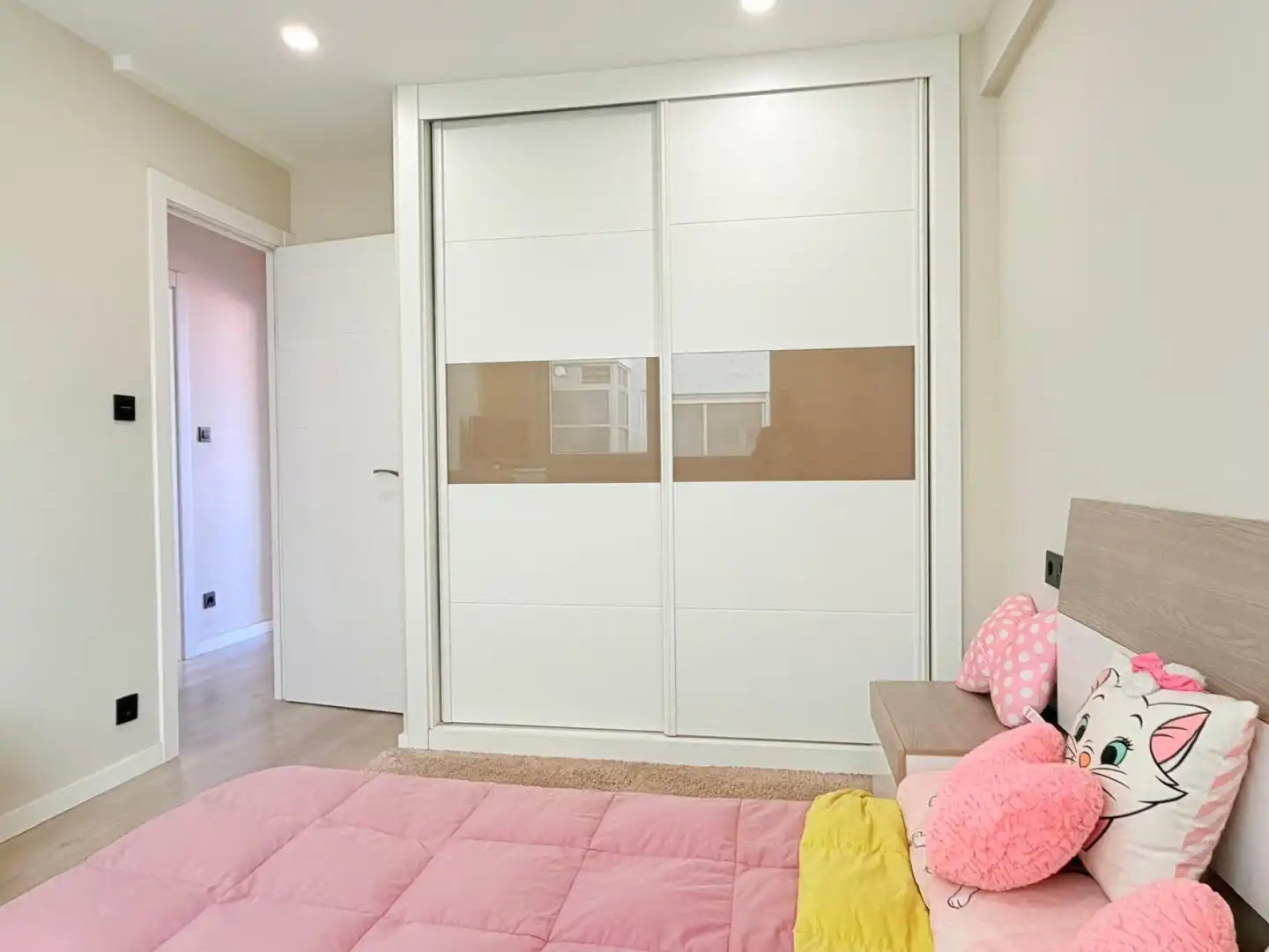 Habitación de Piso en venta en Vigo  con Aire acondicionado y Calefacción