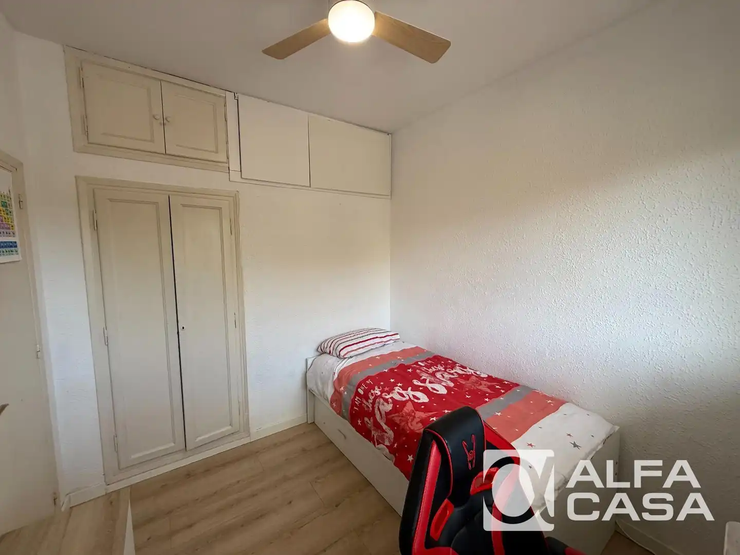 Schlafzimmer von Wohnung zum Verkauf in Lloret de Mar mit Parkett, Terrasse und Ofen