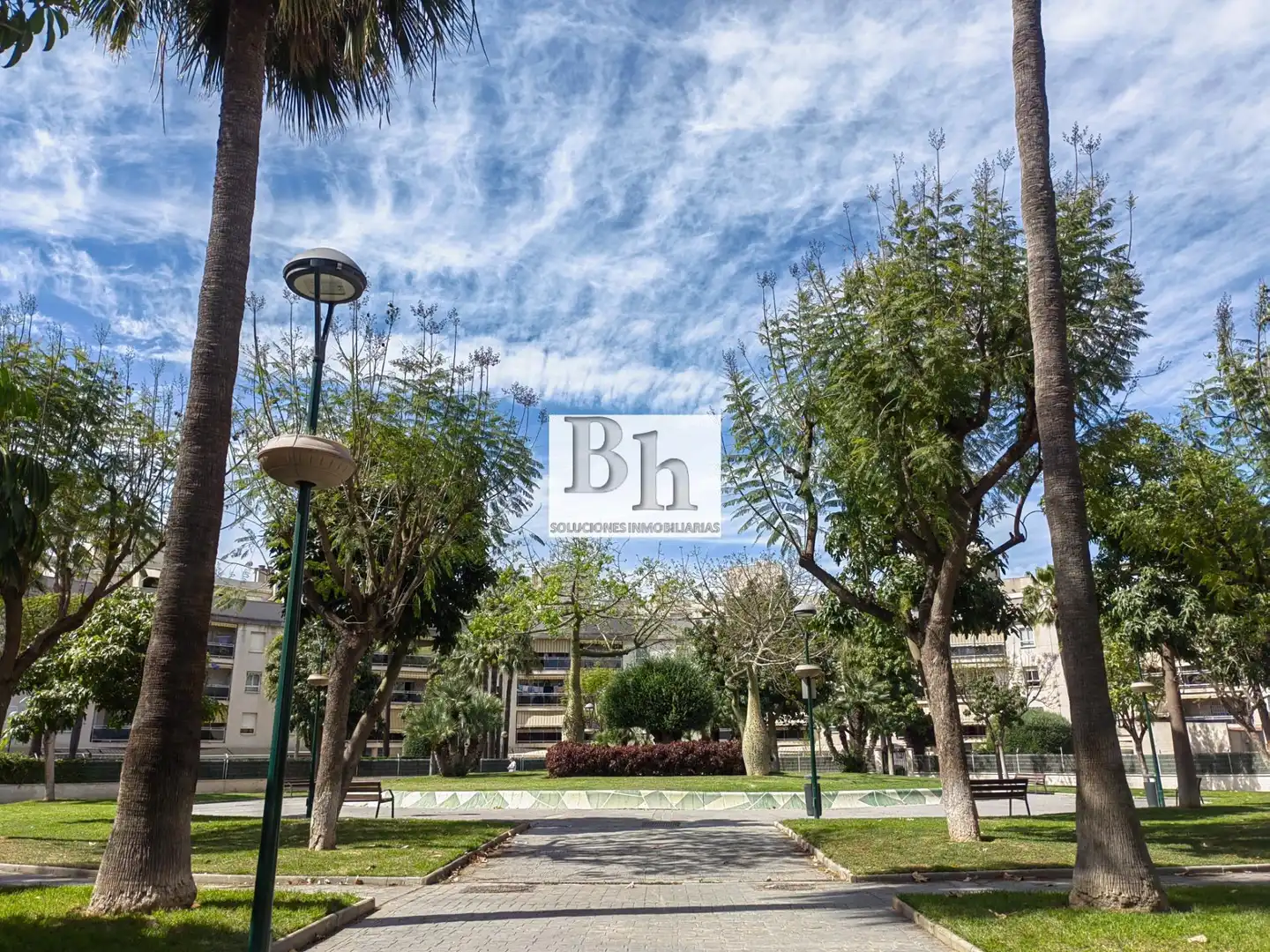 Vista exterior de Piso en venta en Málaga con Aire acondicionado, Jardín privado y Terraza