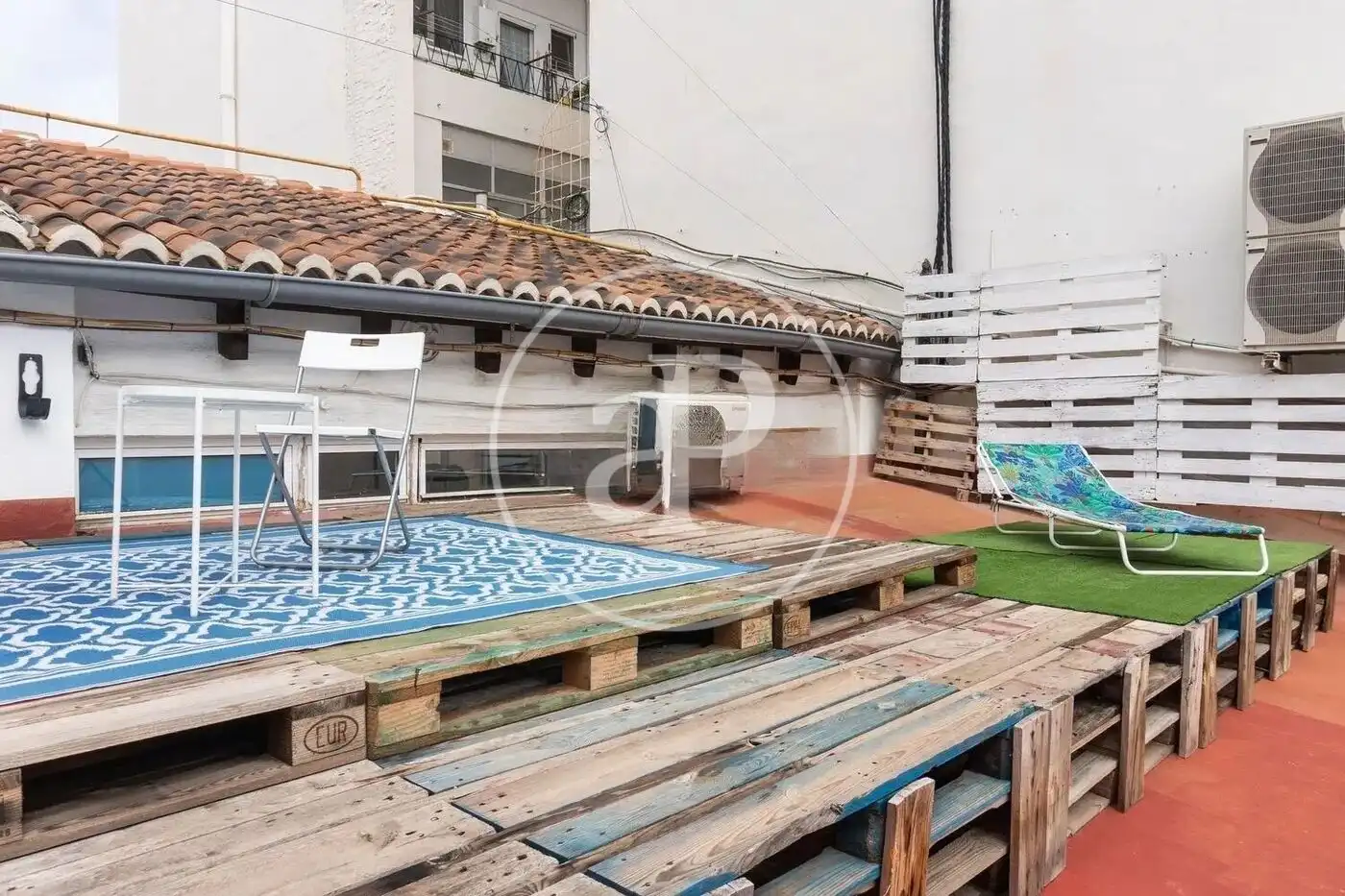 Ático de alquiler en Carrer de Martí, Gran Via
