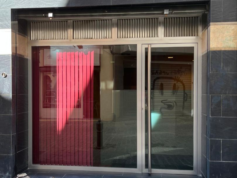 Oficina de lloguer en  Granada Capital amb Aire condicionat