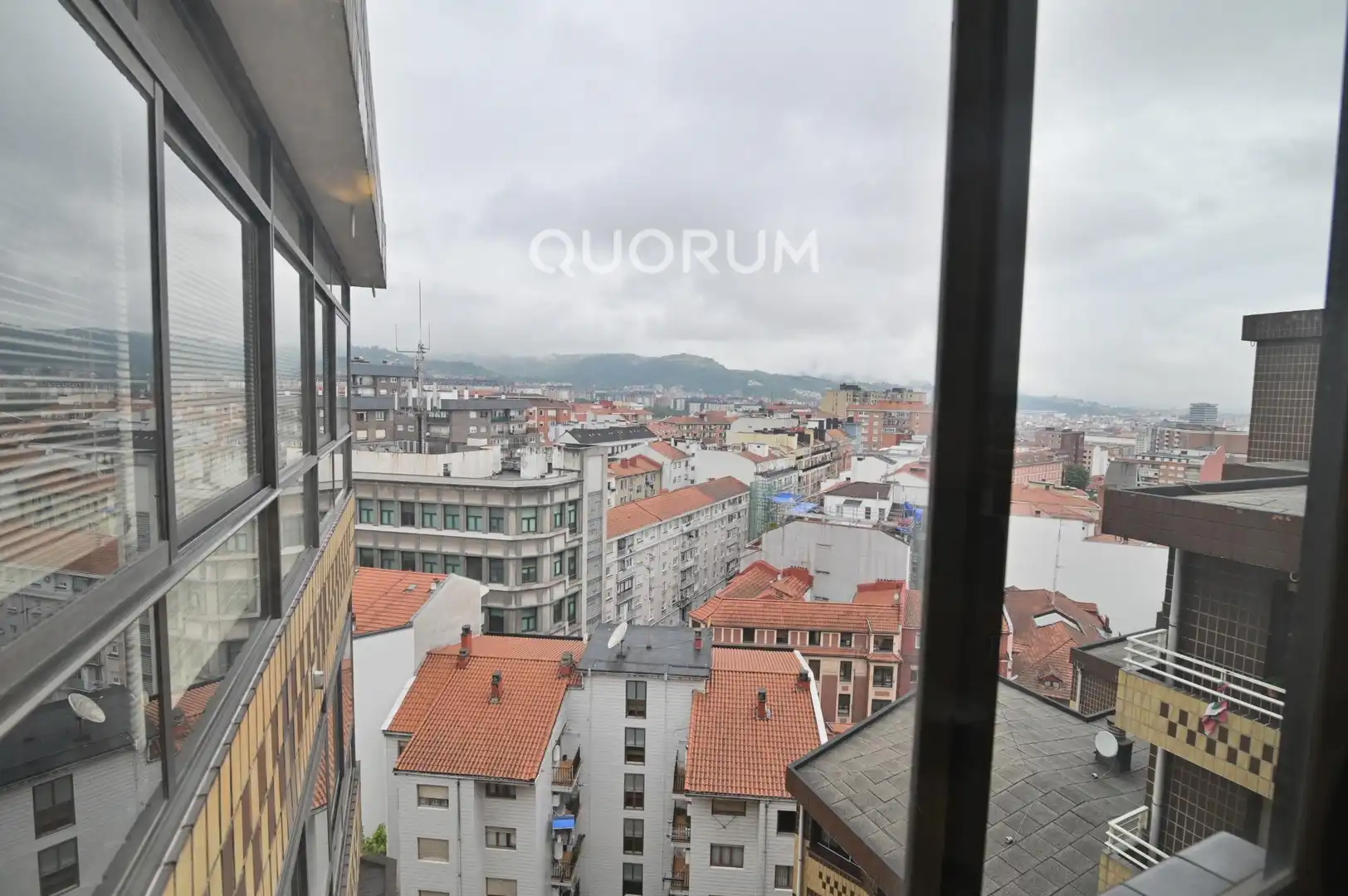 Terraza de Piso en venta en Bilbao  con Calefacción y Terraza