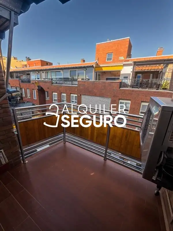 Terraza de Piso de alquiler en Madrid con Calefacción y Amueblado