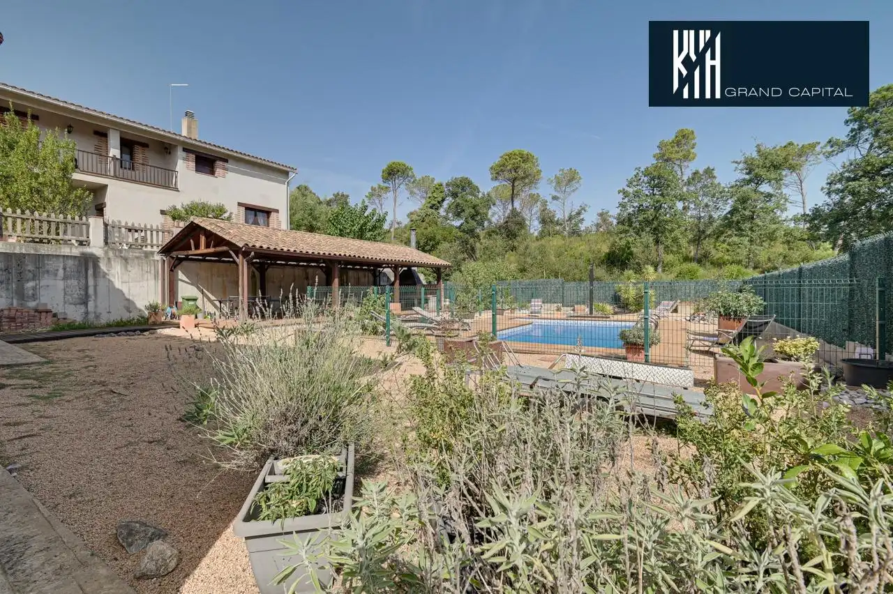 Casa con terraza en venta en Urbanització Llac del Cigne, imagen 7
