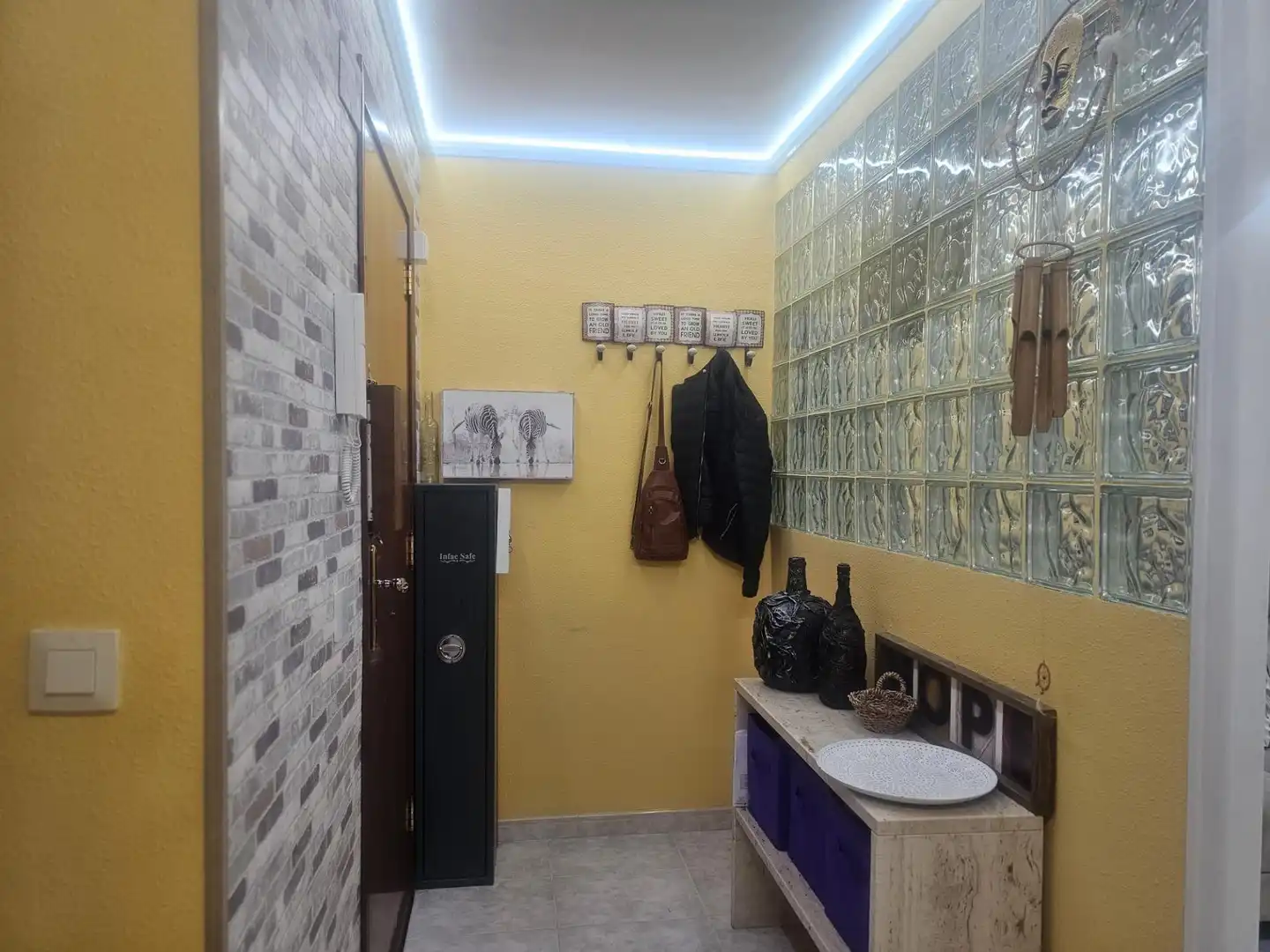Flat for sale in Alcanar  with Air Conditioner, Private garden and Terrace