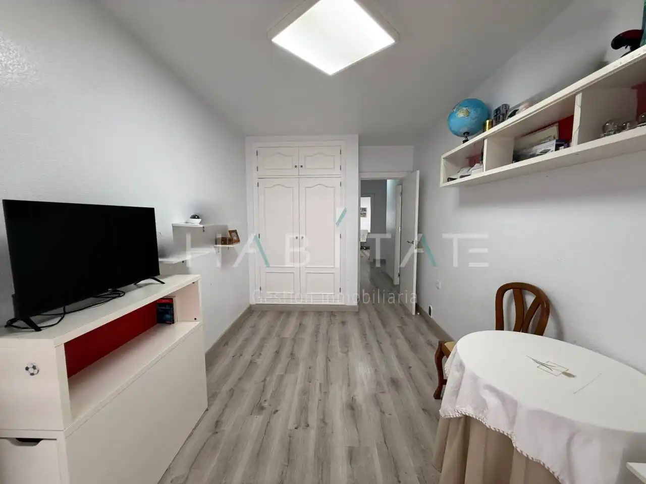 Habitación de Dúplex en venta en Pilar de la Horadada con Aire acondicionado, Terraza y Balcón