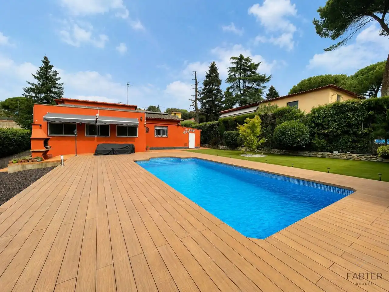 Maison avec piscine à vendre à Calle Rovelló