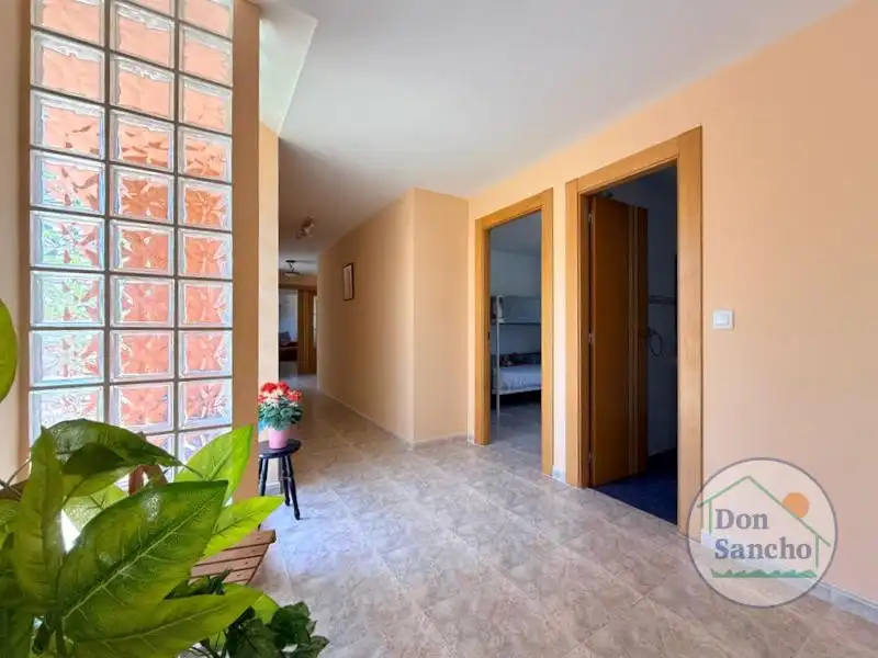 Casa o xalet en venda en Viana de Cega amb Calefacció, Terrassa i Traster