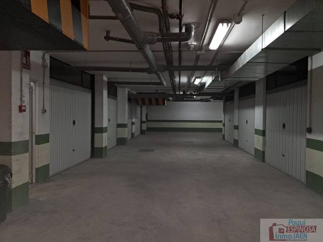 Garaje en Venta en Torredonjimeno