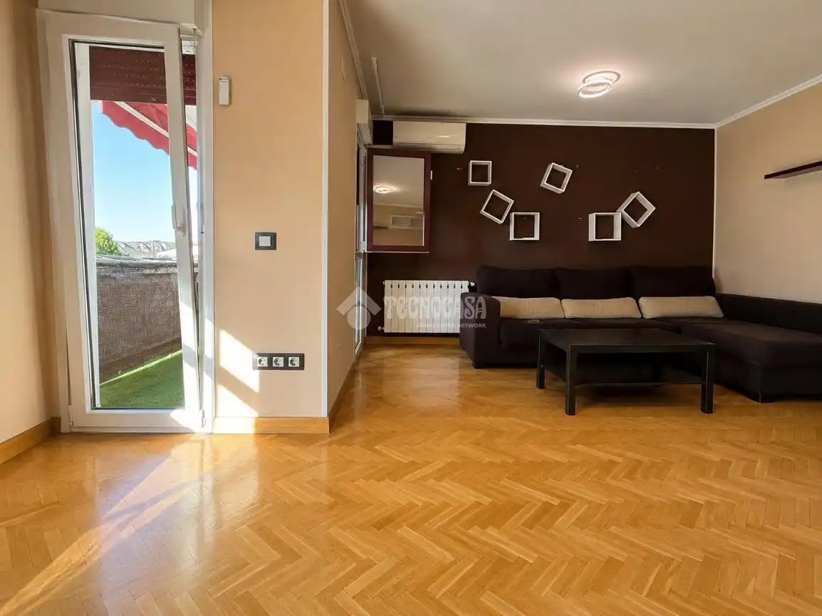 Flat for sale in Torres de la Alameda