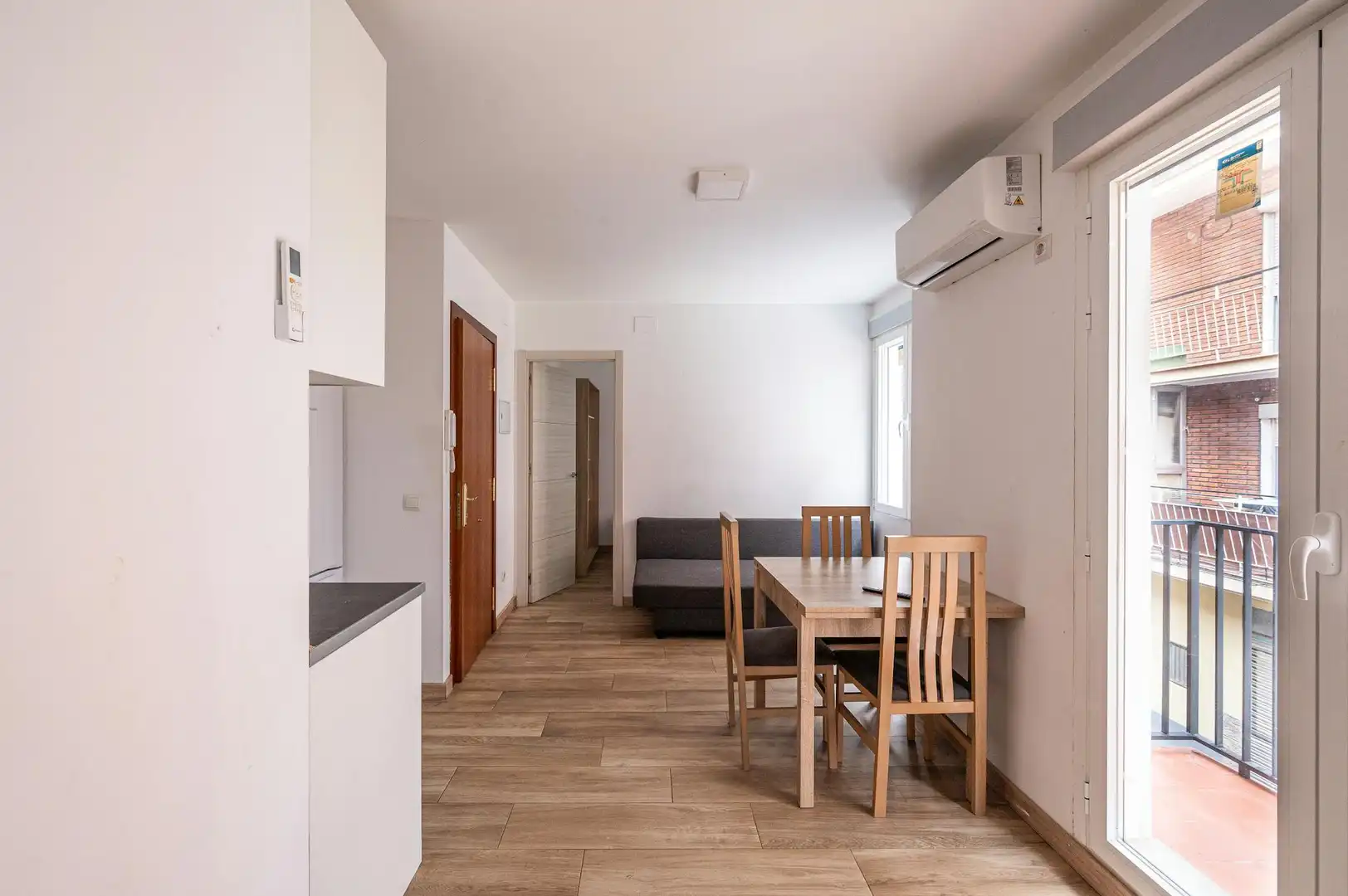 Kitchen of Flat for rent in Madrid  with Air Conditioner, Furnished and Washing machine