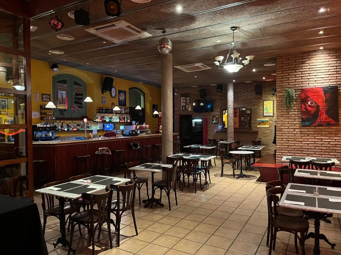 Business premises for sale in Centre Vila, imagen 3