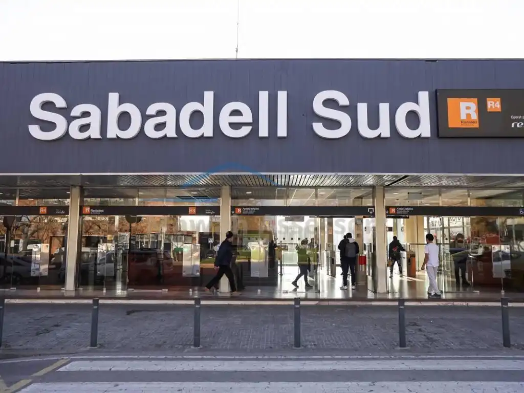Vista exterior de Pis en venda en Sabadell