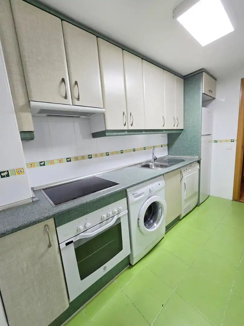 Küche von Wohnung zur Miete in Leganés mit Klimaanlage, Heizung und Parkett