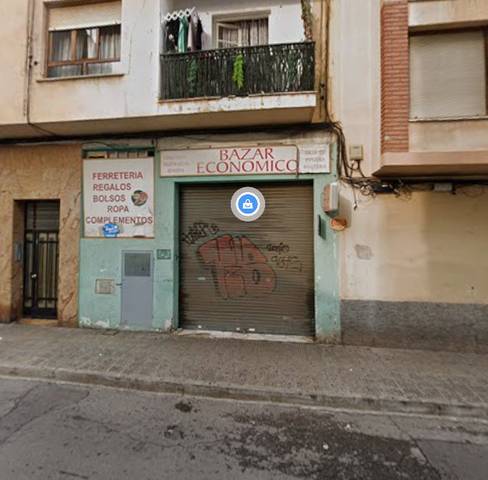 Local comercial en Venta en Carrer de Jacinto Benavente en Ensanche - Parque del Oeste
