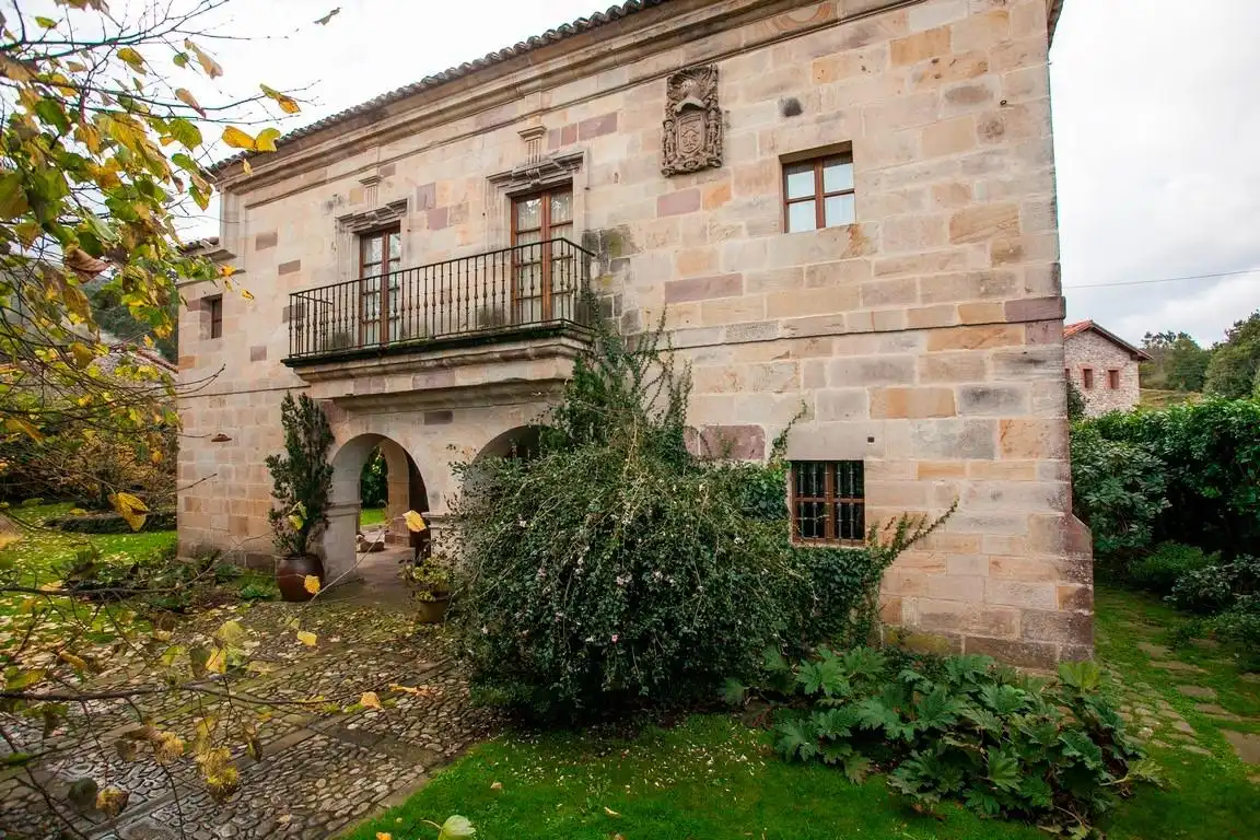 Vista exterior de Casa o chalet en venta en Mazcuerras con Jardín privado y Piscina