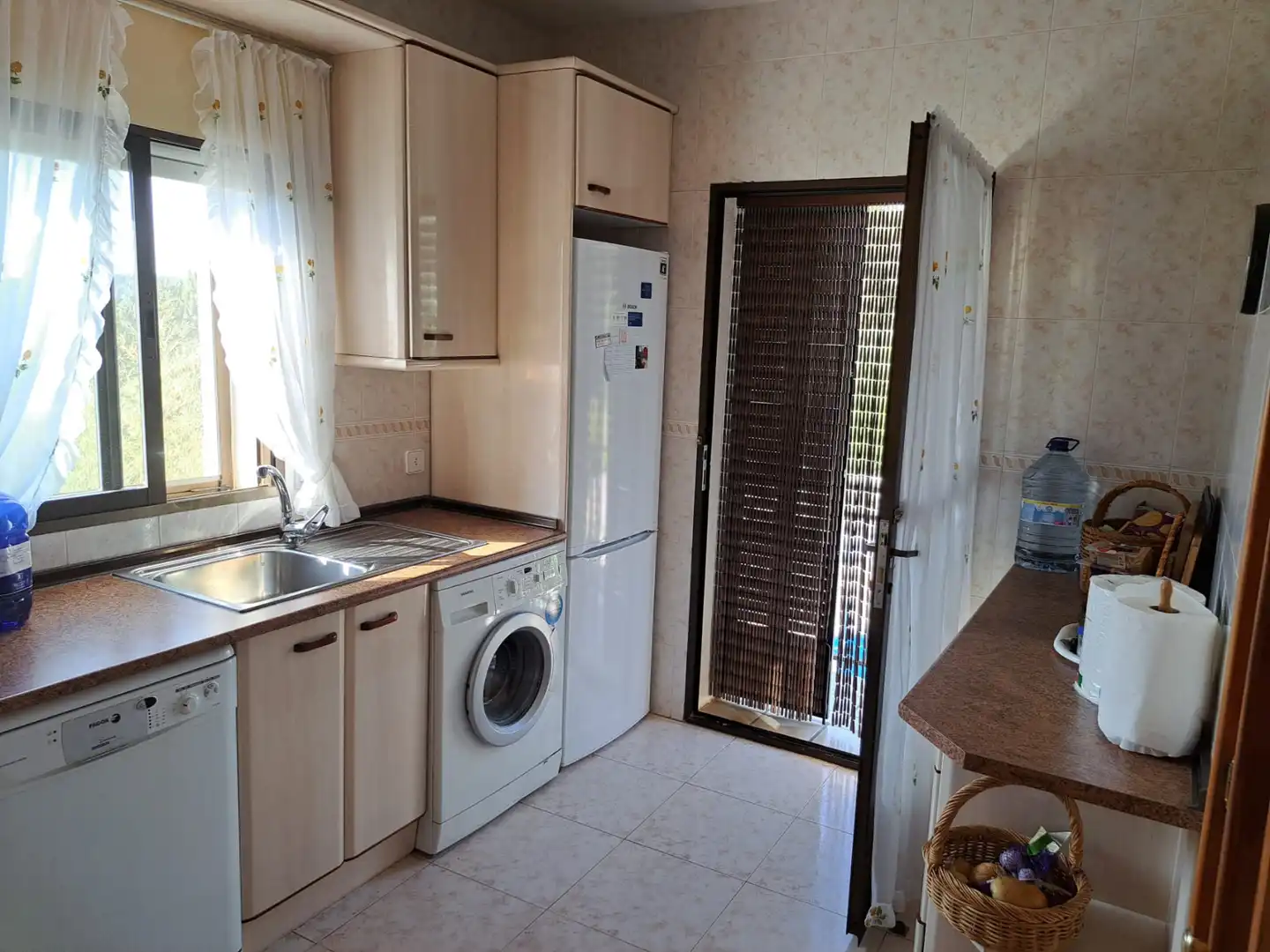 Cuina de Casa o xalet en venda en Albalate de Zorita amb Calefacció, Jardí privat i Terrassa