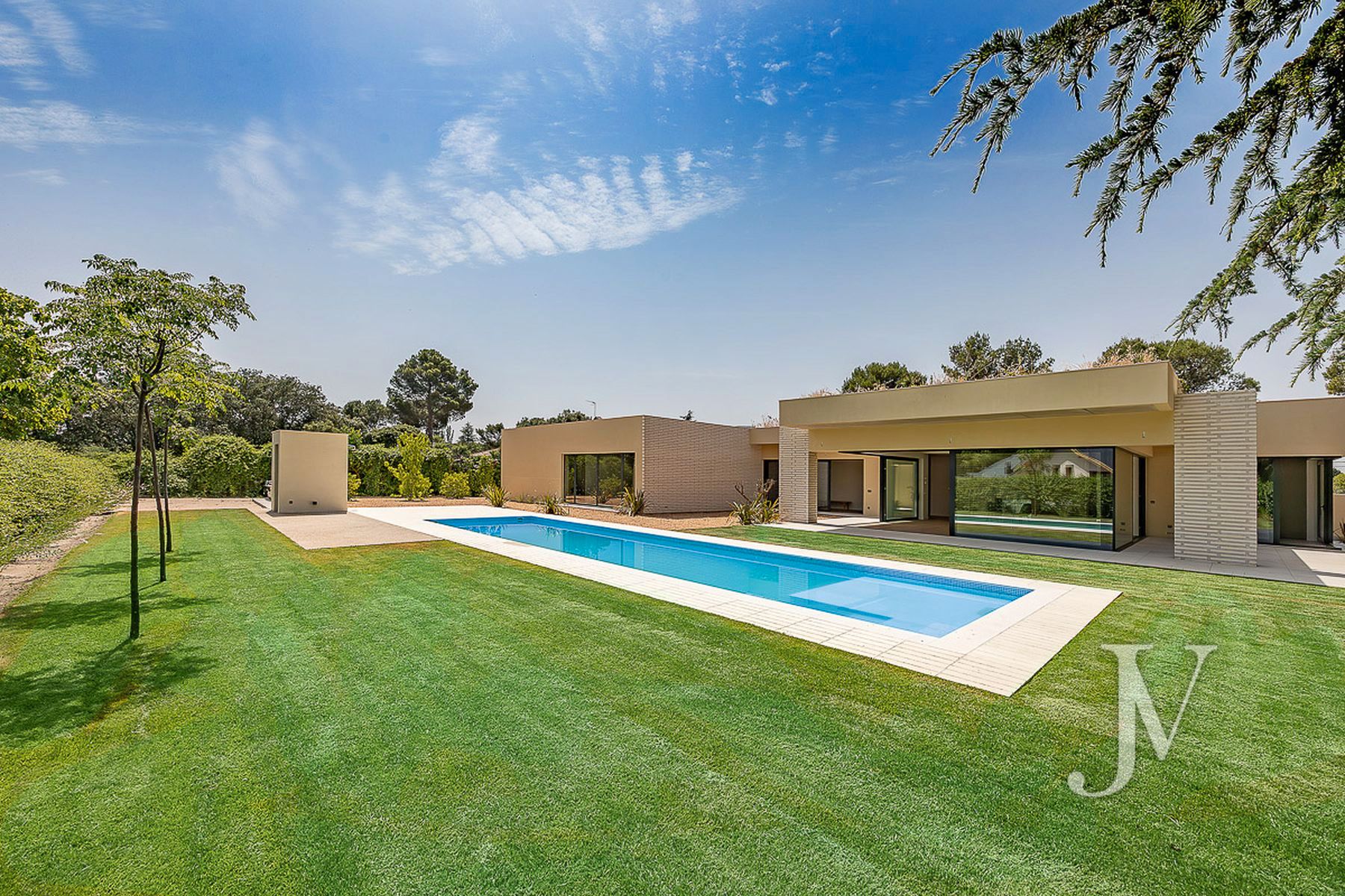 Piscina de Casa o xalet en venda en Boadilla del Monte amb Aire condicionat, Calefacció i Jardí privat