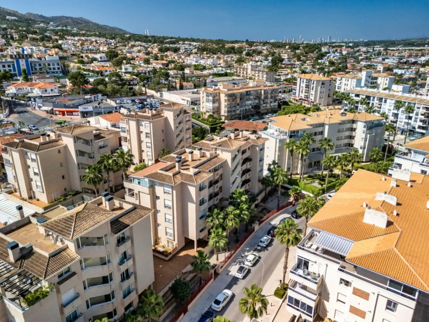 Exterior view of Apartments for sale in L'Alfàs del Pi  with Air Conditioner, Heating and Private garden