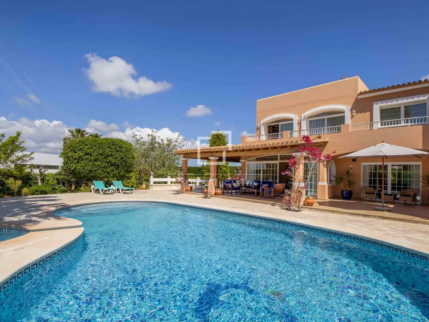Vista exterior de Casa o chalet en venta en Santa Eulària des Riu con Aire acondicionado, Calefacción y Jardín privado