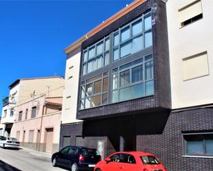 Exterior view of Flat for sale in Castellar del Vallès  with Swimming Pool