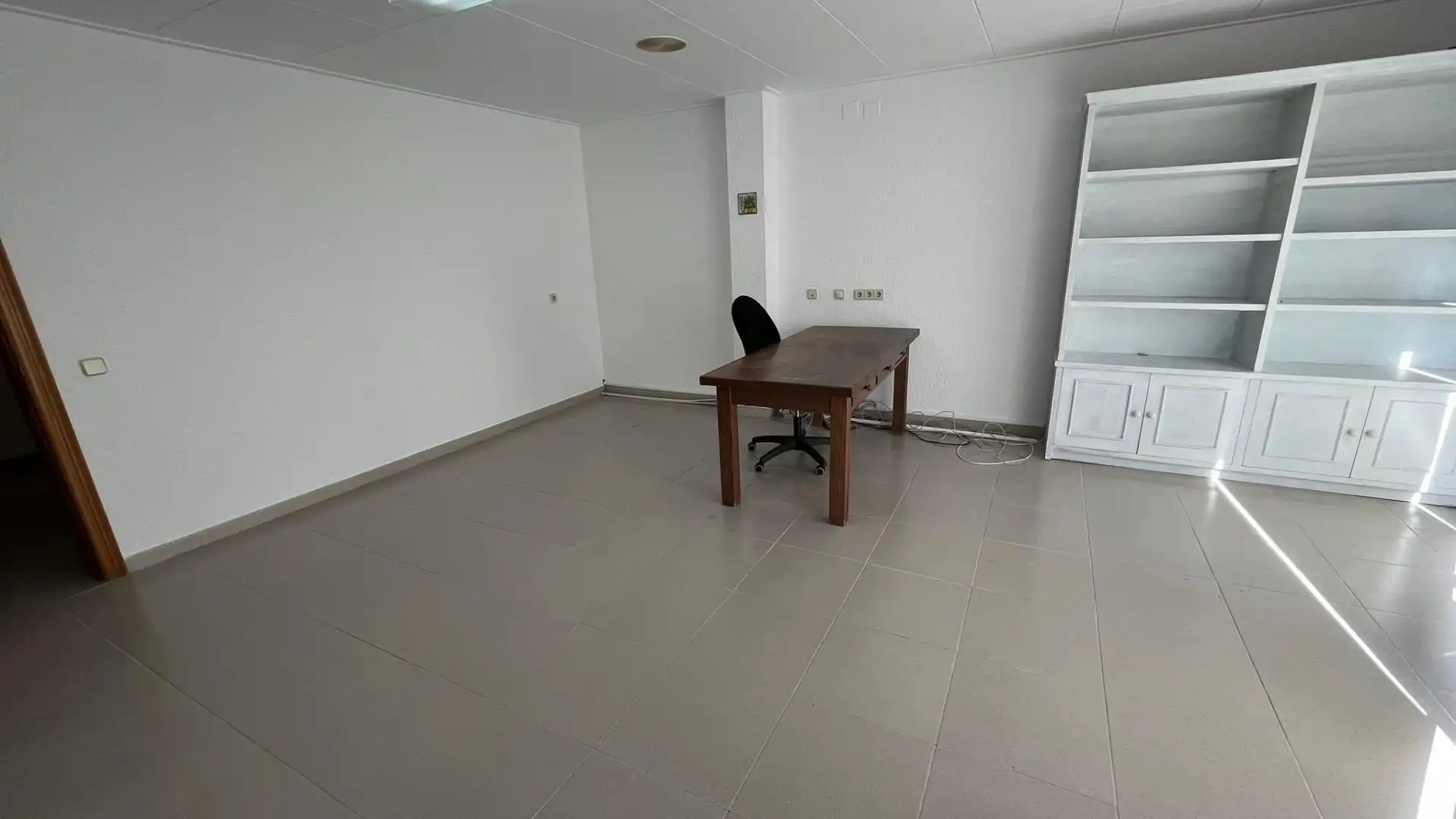Oficina de alquiler en Breda con Calefacción