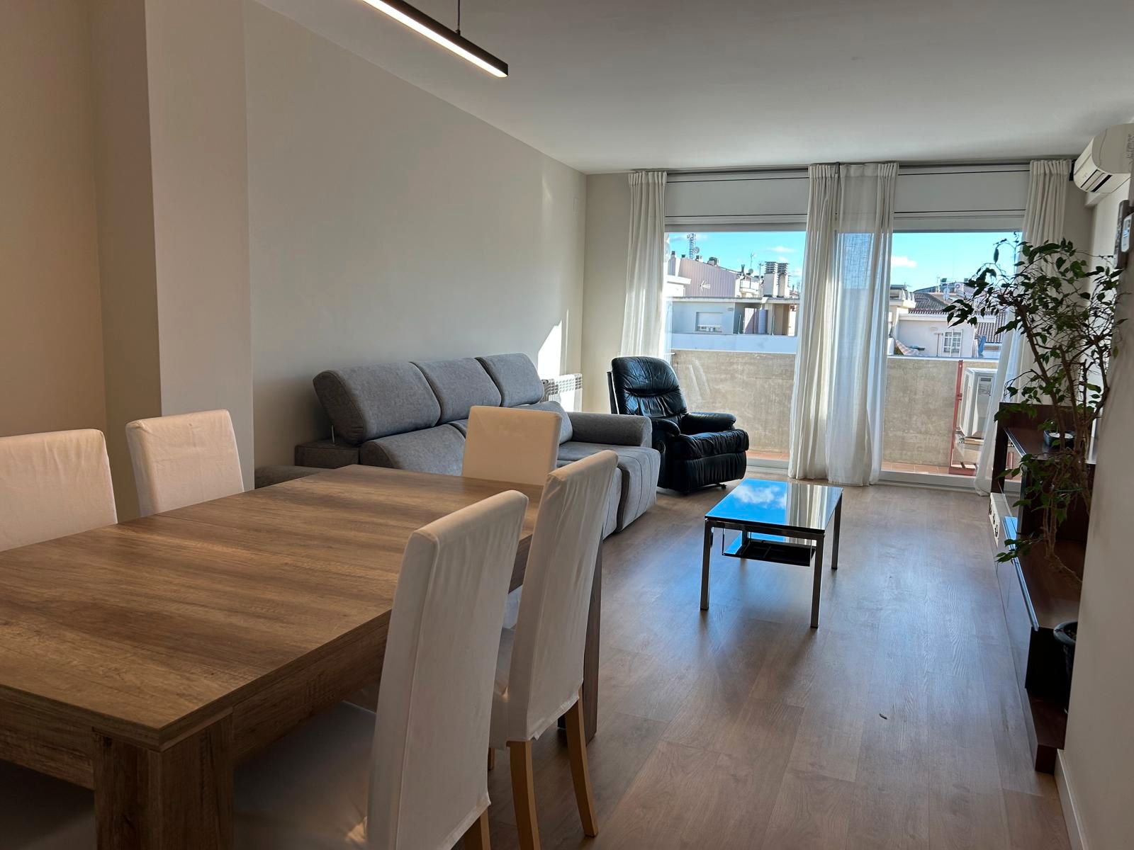 Wohnung zur Miete in Carrer Carles Buïgas, Sant Fruitós de Bages