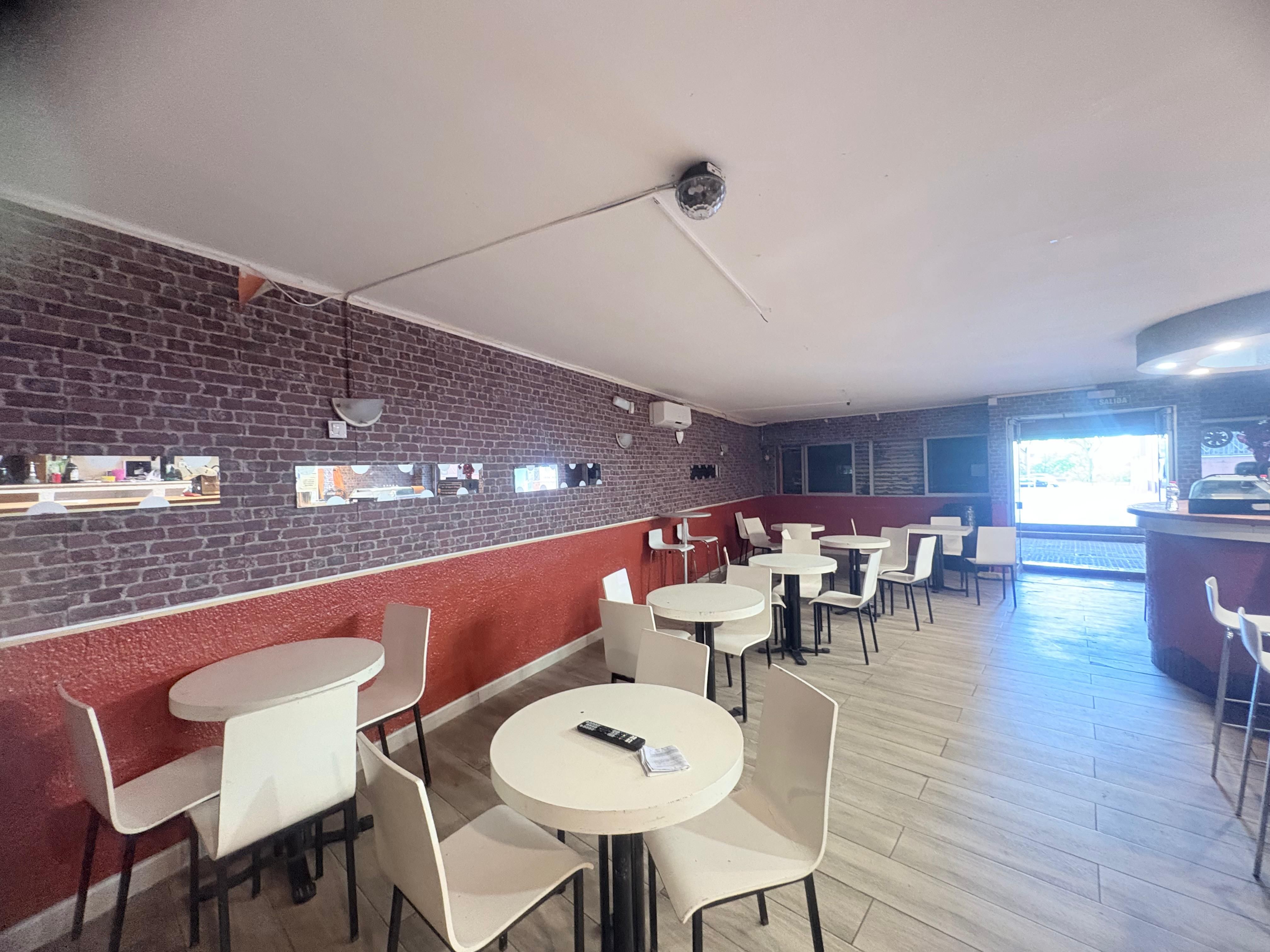 Local en venda en Cornellà de Llobregat