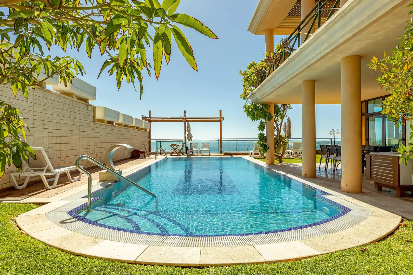 Piscina de Casa o xalet en venda en San Bartolomé de Tirajana amb Aire condicionat, Jardí privat i Terrassa