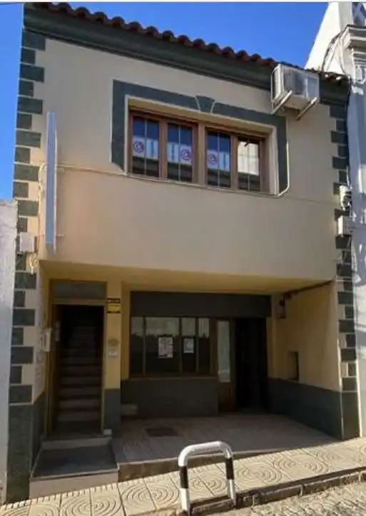 Local comercial en venda a La Zarza (Badajoz)