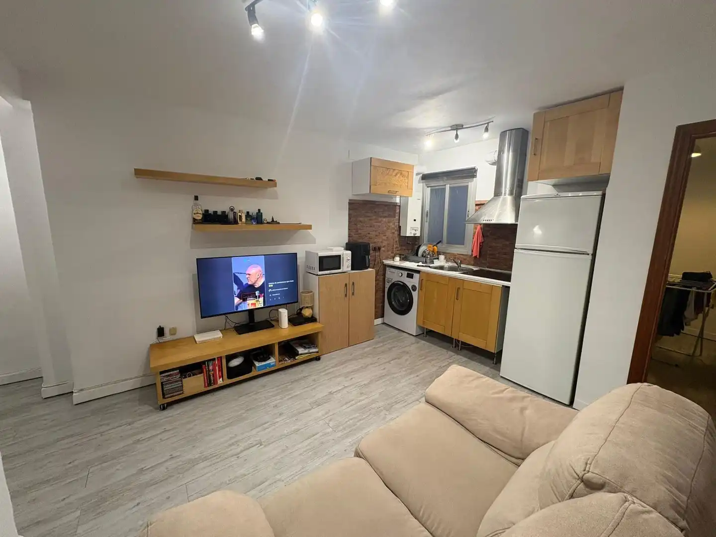 Kitchen of Flat for rent in Córdoba  with Air Conditioner and Furnished