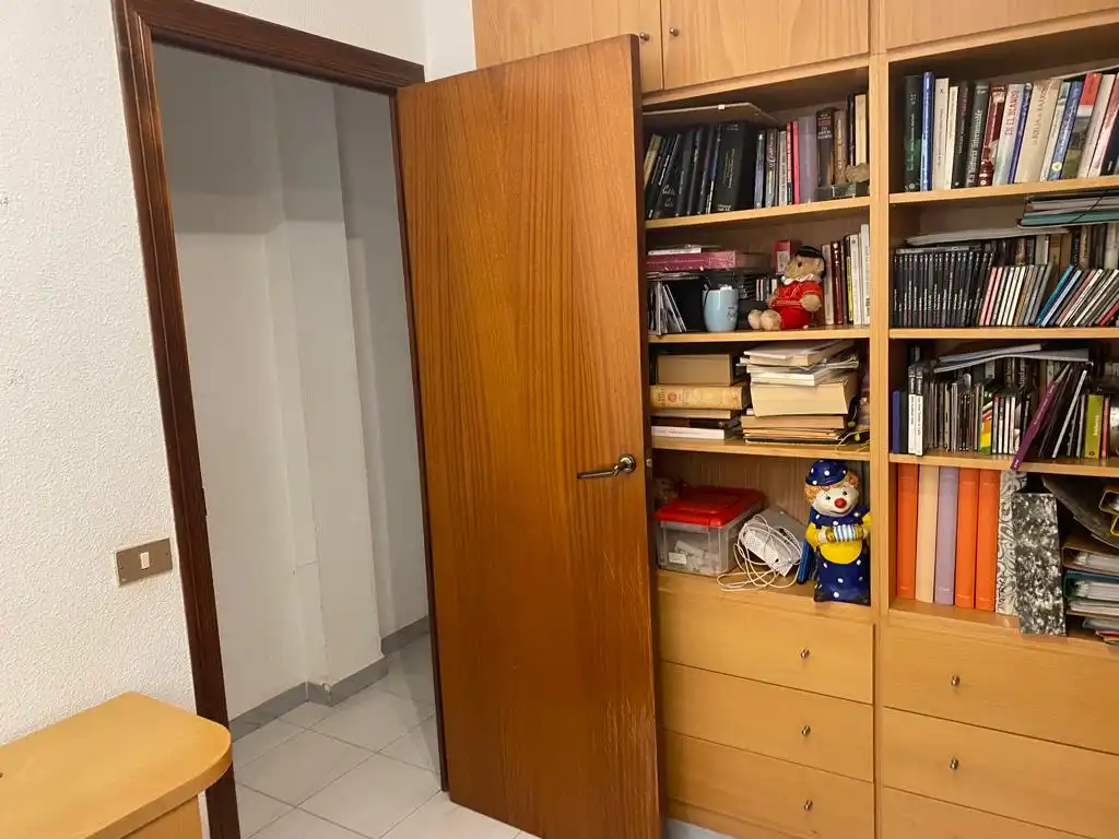 Mixto residencial en venta en Carrer de Campoamor, imagen 24