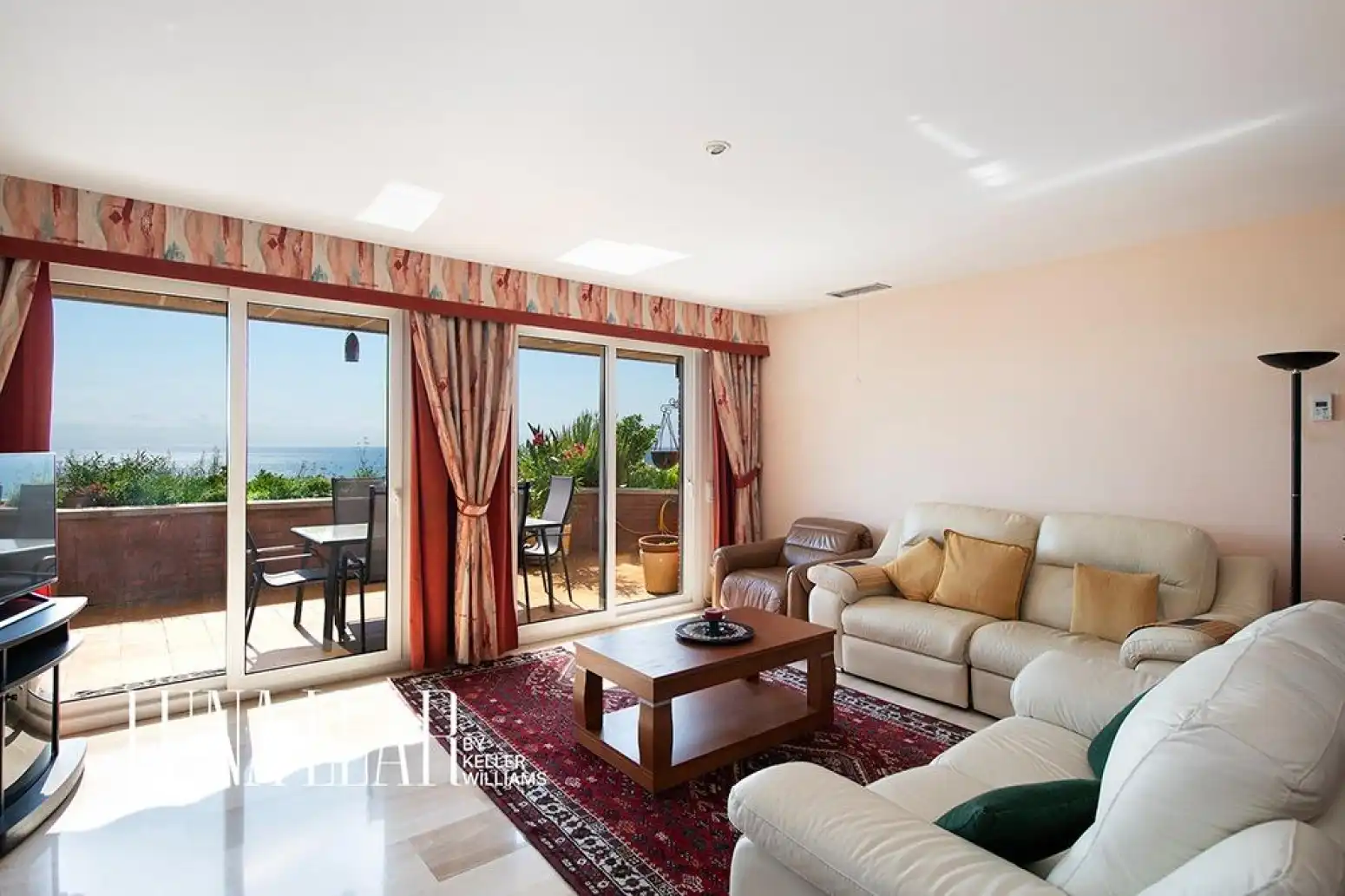 Living room of Attic for sale in Sitges  with Terrace