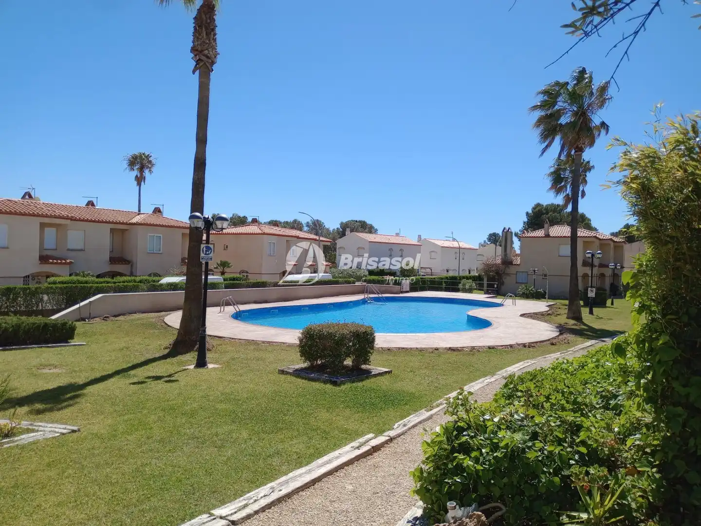 Piscina de Casa adosada en venta en Mont-roig del Camp con Jardín privado y Piscina comunitaria