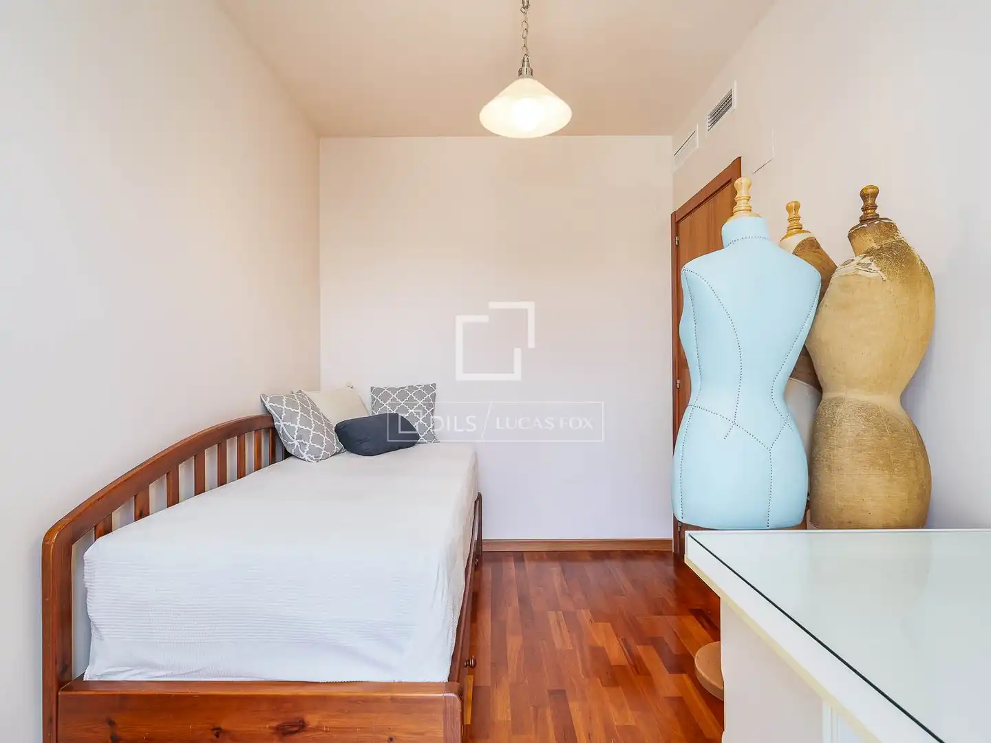 Habitación de Piso en venta en Barcelona con Aire acondicionado, Calefacción y Parquet