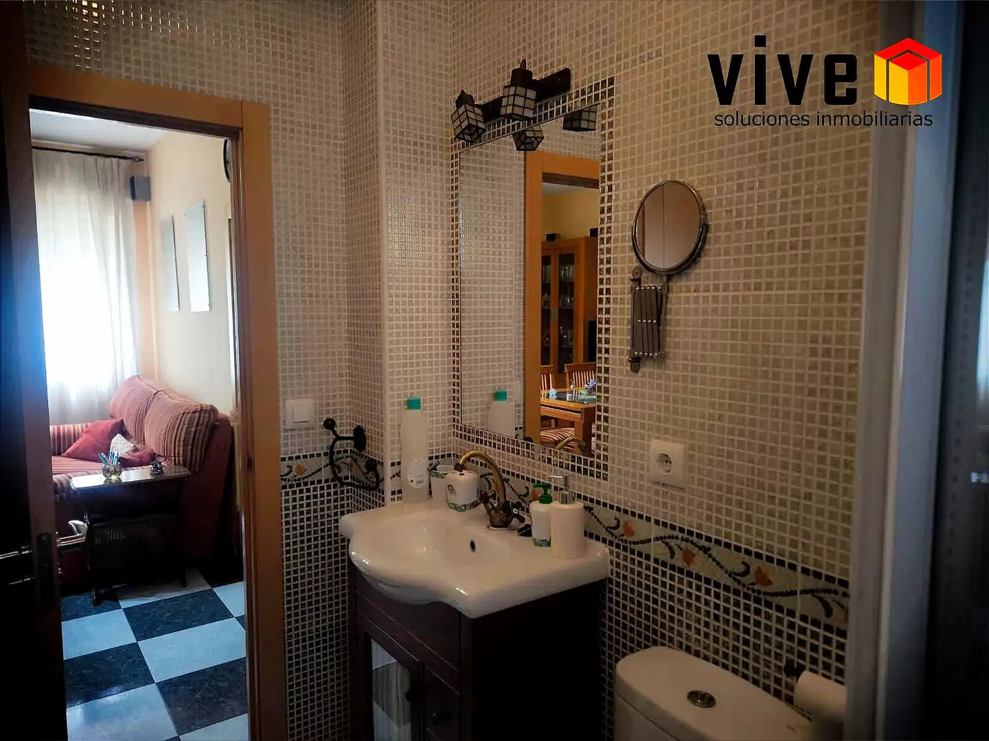 Baño de Piso en venta en Sevilla con Aire acondicionado