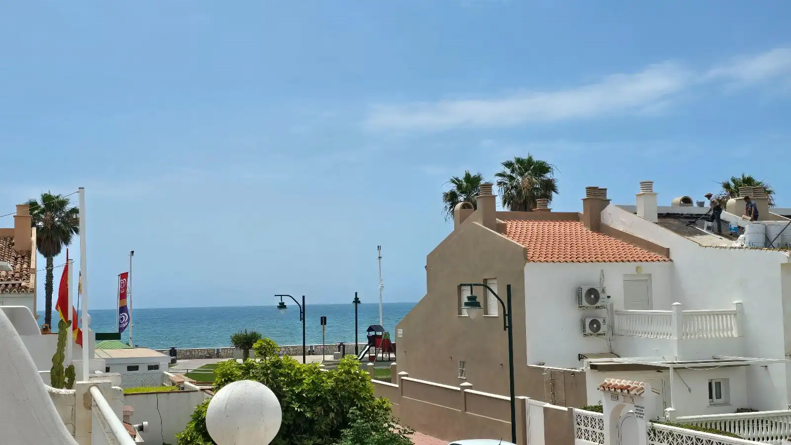 Außenansicht von Einfamilien-Reihenhaus zum Verkauf in Málaga mit Klimaanlage, Heizung und Schwimmbad